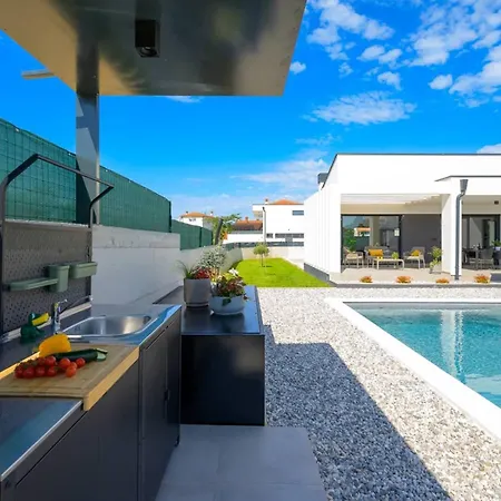 Elegant Balaton Apartment *